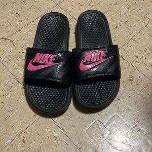 Nike slides